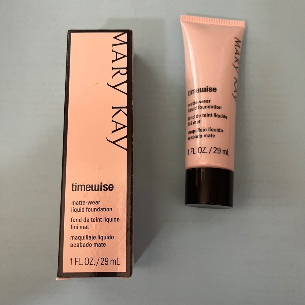 Mary Kay Timewise Matte Wear Liquid Foundation - BEIGE 5